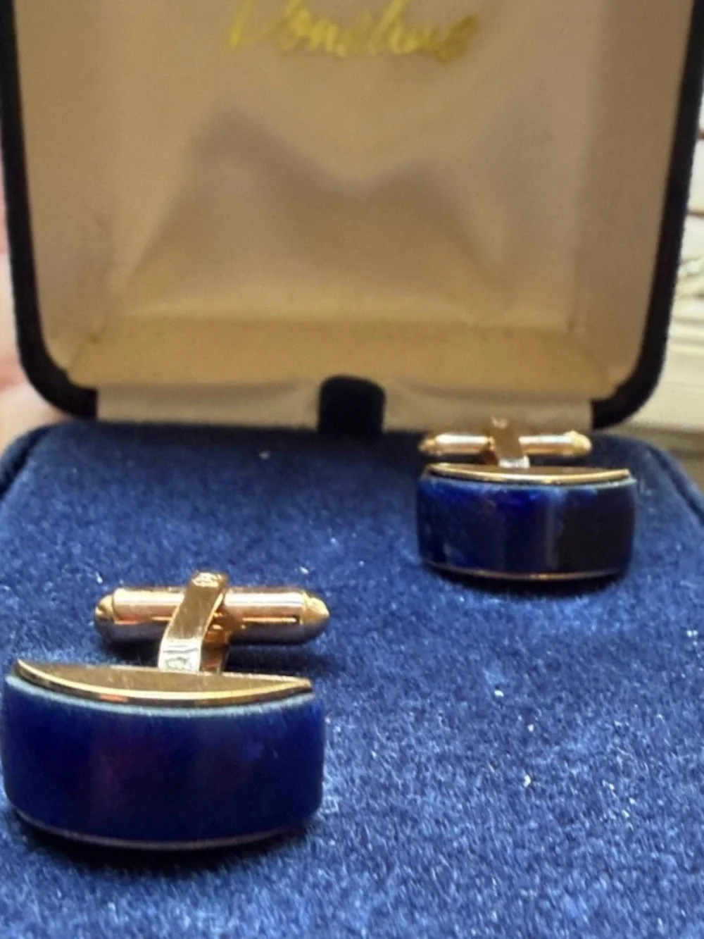 Vtg David Donahue Cuff Links Features Inlaid Navy Blue Stone w/Gold-Tone Finish